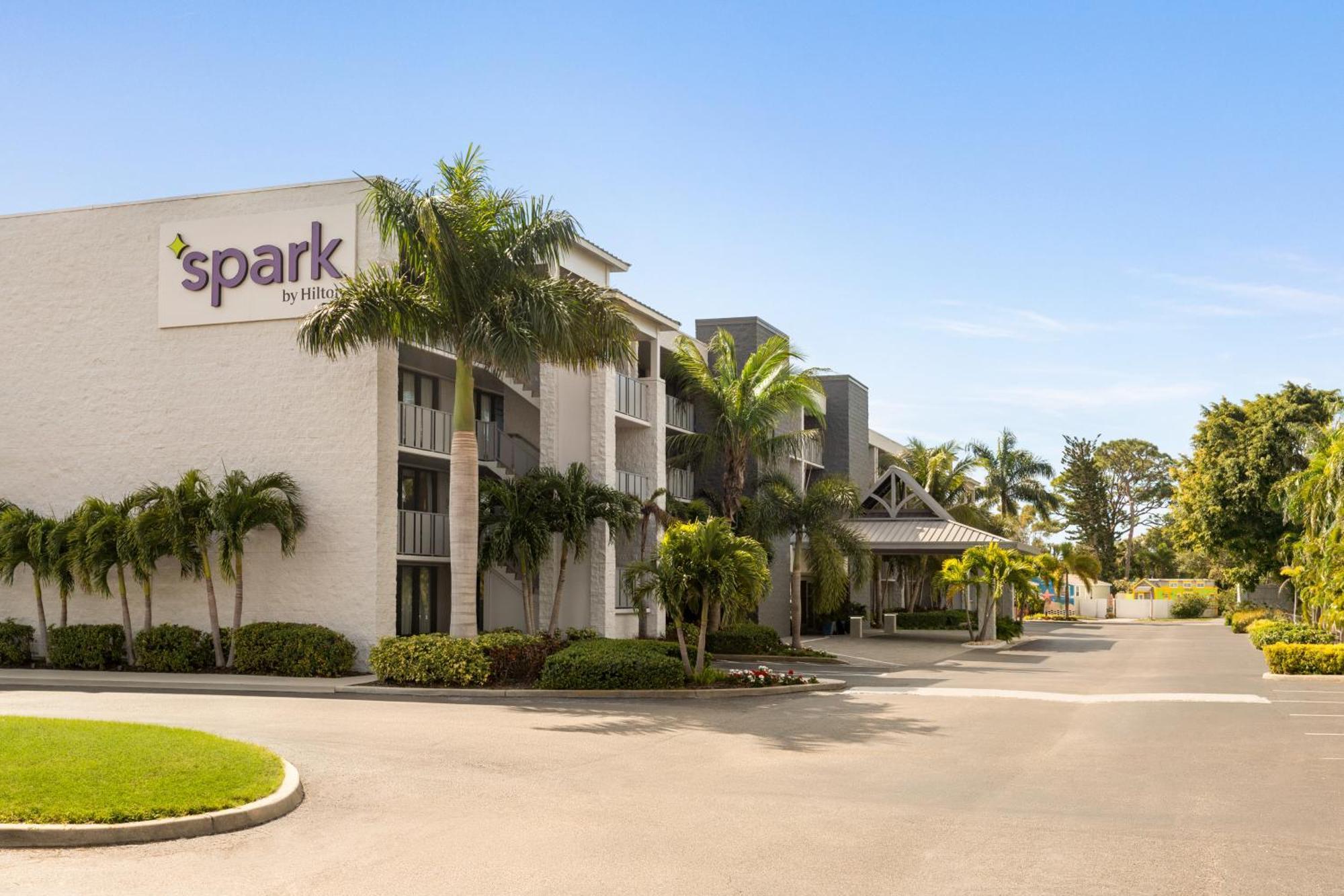 Spark By Hilton Sarasota Siesta Key Gateway Ngoại thất bức ảnh